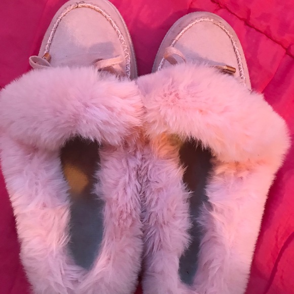 Moccasins - Picture 1 of 3